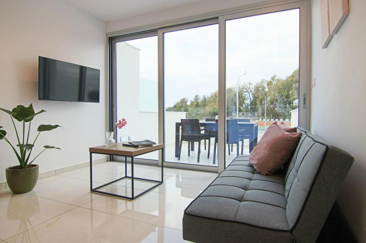 Phaedrus Living - Seaside Luxury Flat Harbour 104 Lägenhet Paphos Exteriör bild
